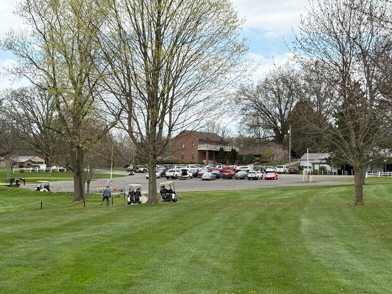 More Photos Of 318 Tanglewood Rd, Pulaski Golf Course Driving Range For Sale