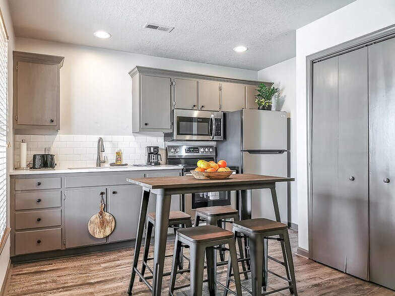 More Photos Of 2200th Street and US-69 Hwy, Lacygne Trailer Camper Park For Sale