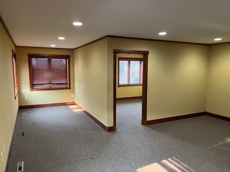 More Photos Of 104 Park Ave N, Park Rapids Medical For Lease