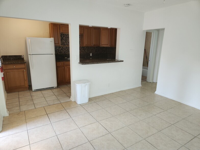 More Photos Of 813 N J St, Lake Worth Beach Specialty For Sale