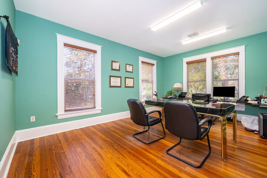More Photos Of 219 S Clyde Ave, Kissimmee Office For Sale