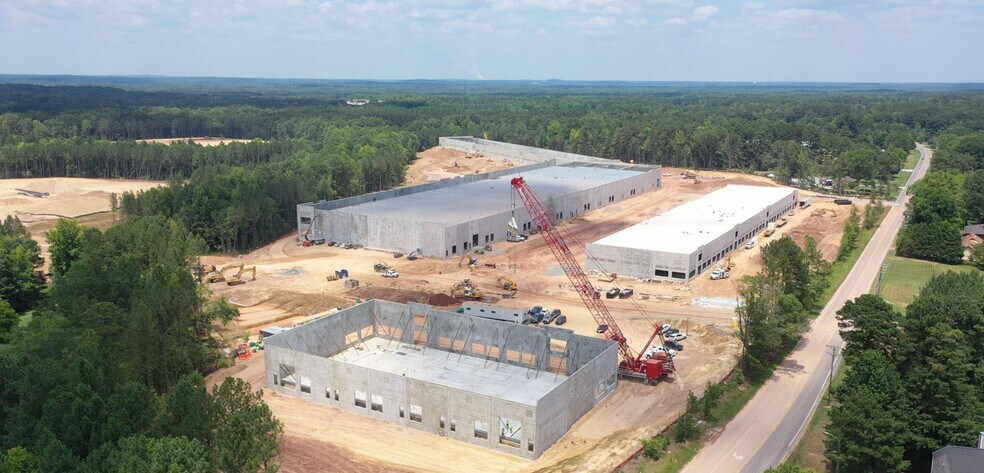 More Photos Of 1613 Hamlin Rd, Durham Distribution For Lease