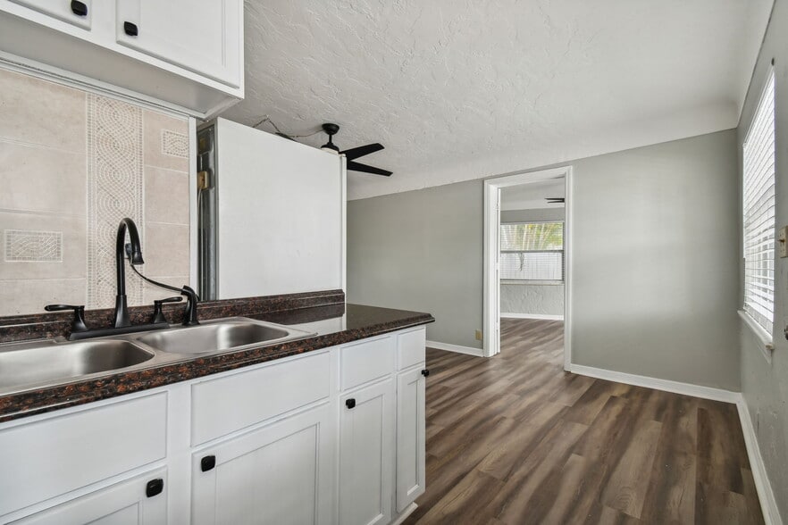 More Photos Of 779 9th Ave N, Saint Petersburg Apartments For Sale