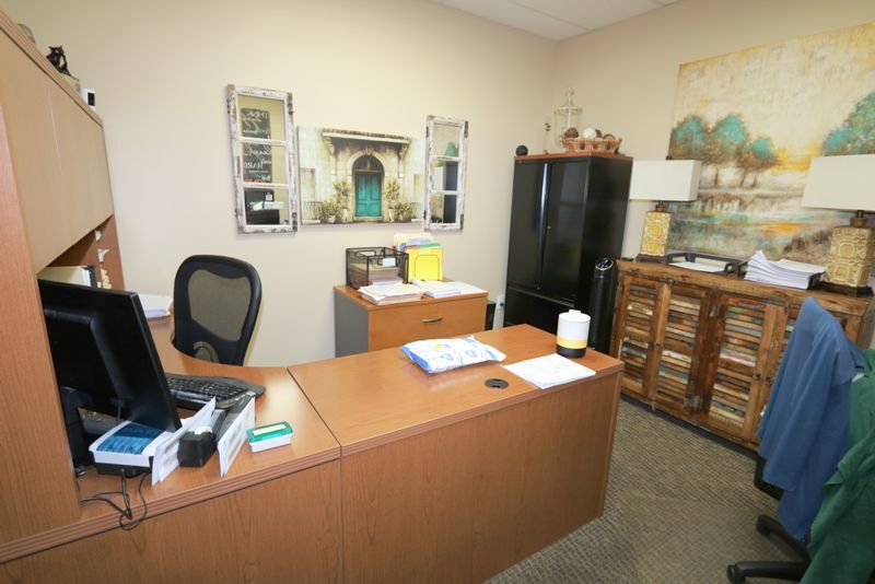 More Photos Of 913 N Main St, Greer General Retail For Sale