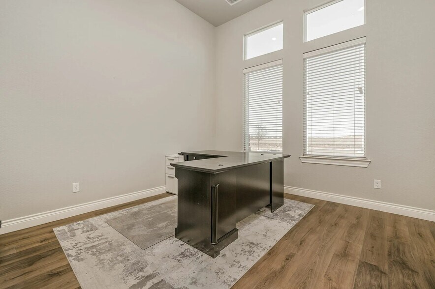 More Photos Of 2100 FM Hwy 2590, Canyon Office For Lease