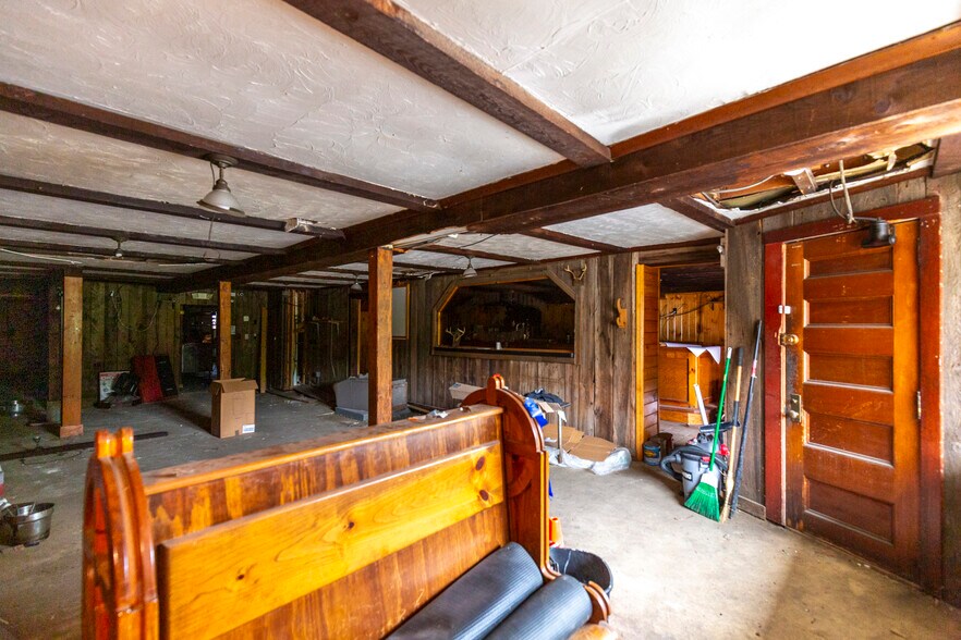 More Photos Of 23 E Main St, Hancock Restaurant For Sale