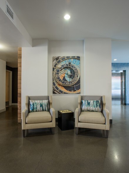 More Photos Of 2424-2434 W Caithness Pl, Denver Apartments For Lease