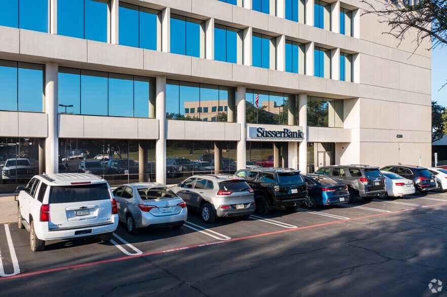 More Photos Of 4200 S Hulen St, Fort Worth Office For Lease