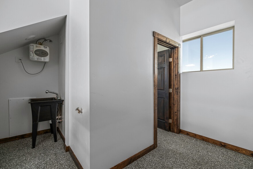 More Photos Of 453 Commerce St, Hayden Office For Sale
