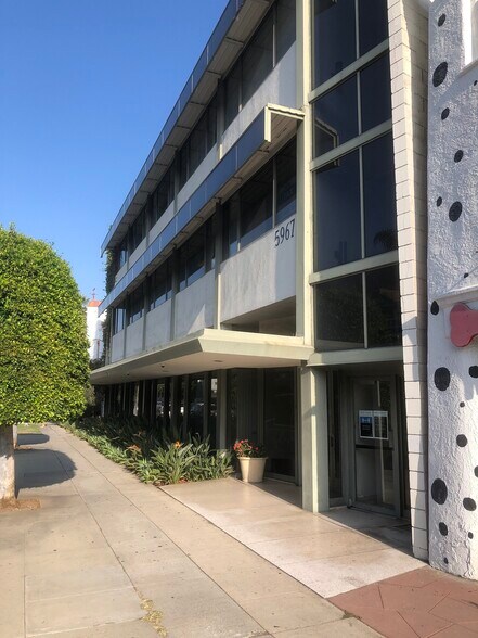 More Photos Of 5967 W 3rd St, Los Angeles Loft Creative Space For Lease