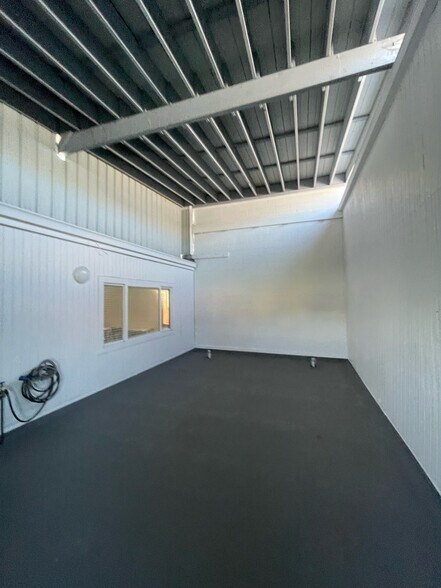 More Photos Of 1109 N 36th St, Seattle Warehouse For Lease