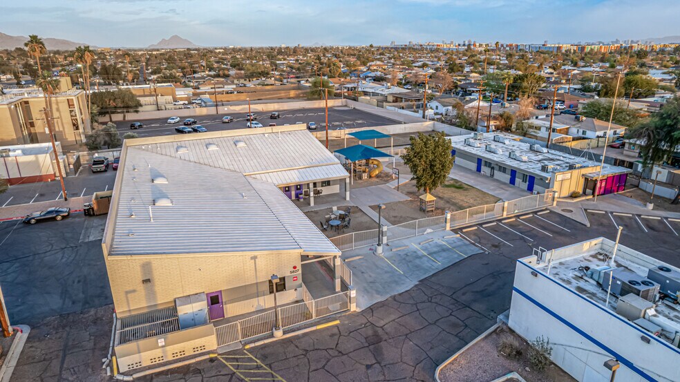 More Photos Of 5827 N 35th Ave, Phoenix Schools For Sale