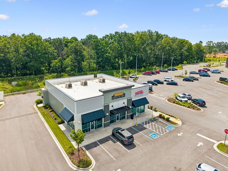 More Photos Of SE Corner of Raymond Hirsch Pkwy & TN Hwy 76, White House General Retail For Lease