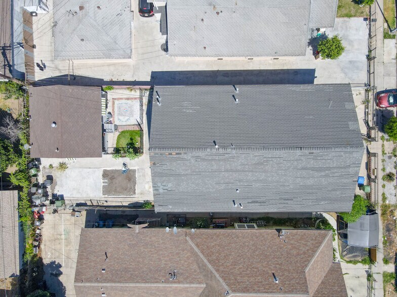 More Photos Of 239 W 43rd St, Los Angeles Apartments For Sale