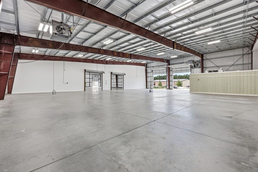 More Photos Of 3663 Southland Dr, Flowery Branch Warehouse For Sale