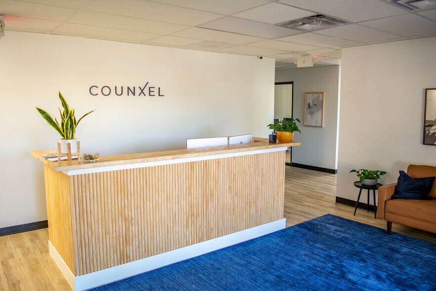 More Photos Of 2222 S Dobson Rd, Mesa Office For Lease