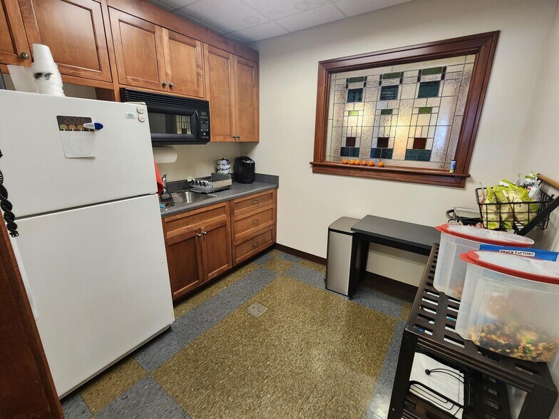 More Photos Of 1100 Frazier Dr, Augusta Office For Lease