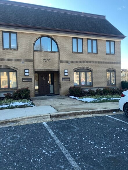 More Photos Of 7201-7211 Hanover Pky, Greenbelt Unknown For Lease