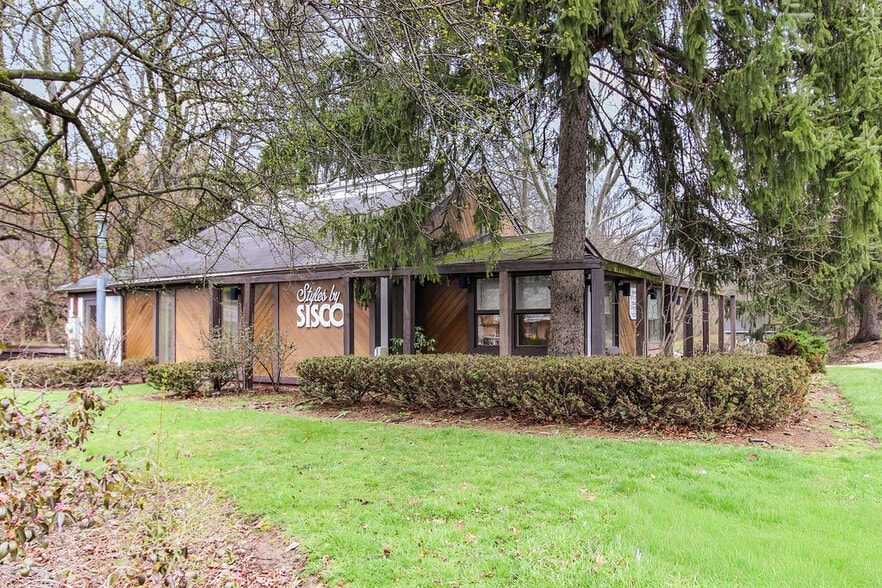 Primary Photo Of 4351 Old William Penn Hwy, Monroeville General Retail For Sale