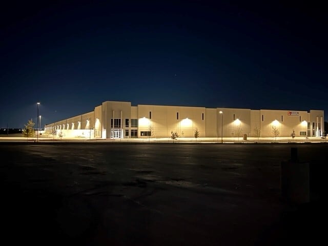 More Photos Of 7625 IH-10 E, San Antonio Distribution For Lease