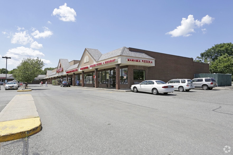 More Photos Of 395 Fort Salonga Rd, Northport Freestanding For Lease