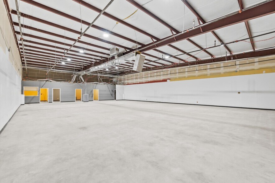 More Photos Of 3115 Fry Rd, Katy Unknown For Lease