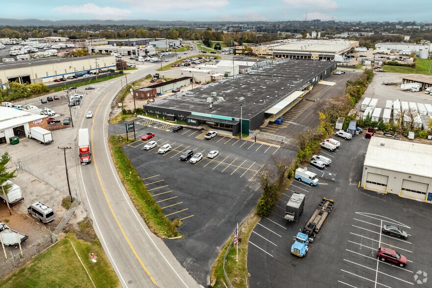 More Photos Of 1133 Polk Ave, Nashville Light Distribution For Sale