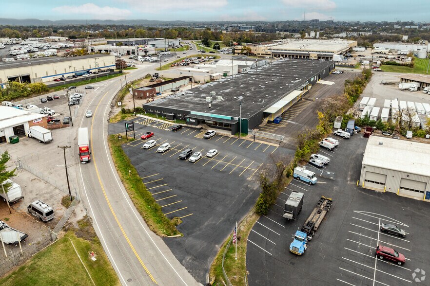 More Photos Of 1133 Polk Ave, Nashville Light Distribution For Lease