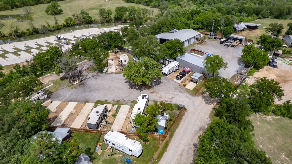 Primary Photo Of 4650 Robertson Rd, Fort Worth Trailer Camper Park For Sale