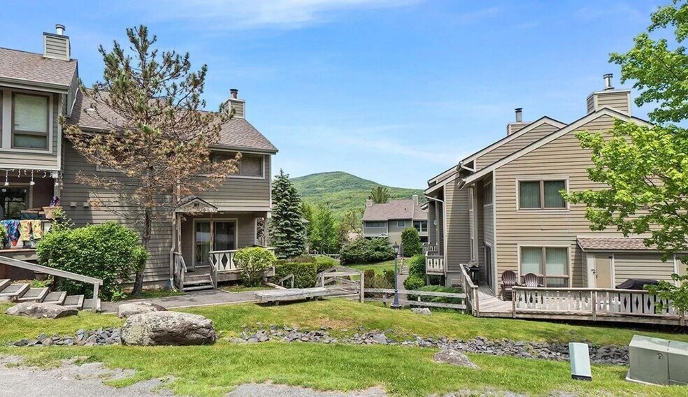 More Photos Of 64 Highlands Drive, Hunter Hospitality For Sale