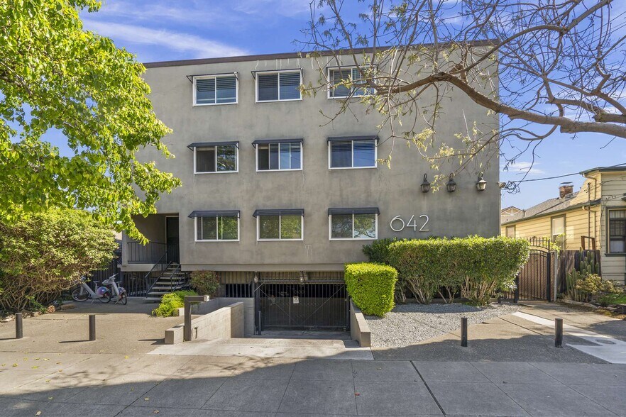 Primary Photo Of 642 S 7th St, San Jose Apartments For Sale