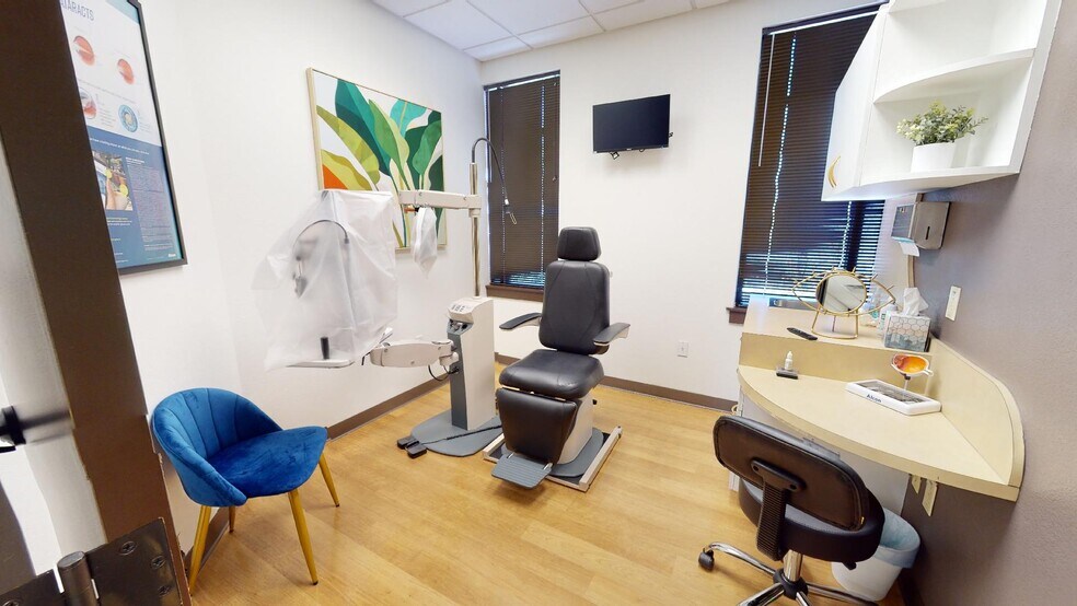 More Photos Of 16040 Park Valley Dr, Round Rock Medical For Lease