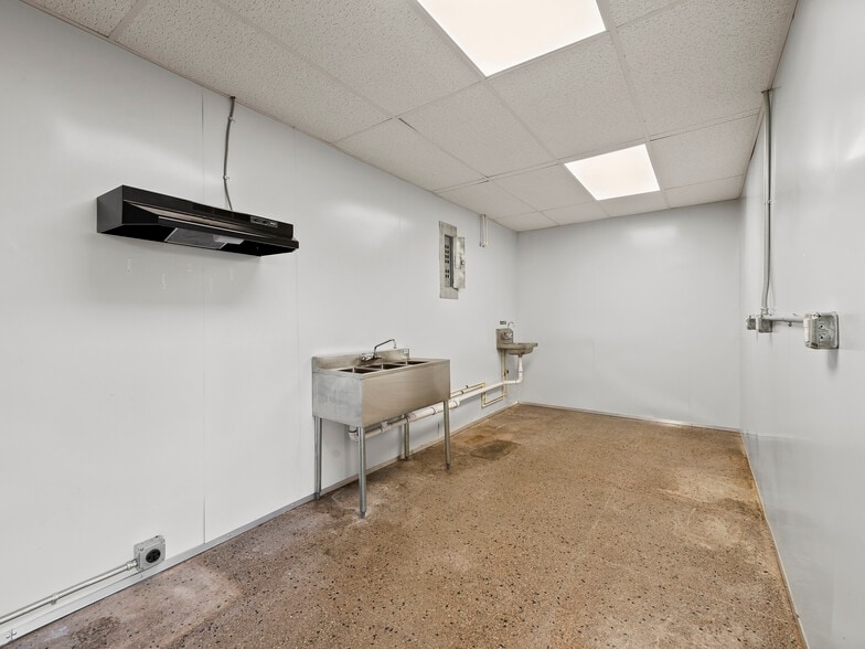 More Photos Of 2050 U.S. 70 Hwy, Marion Restaurant For Sale