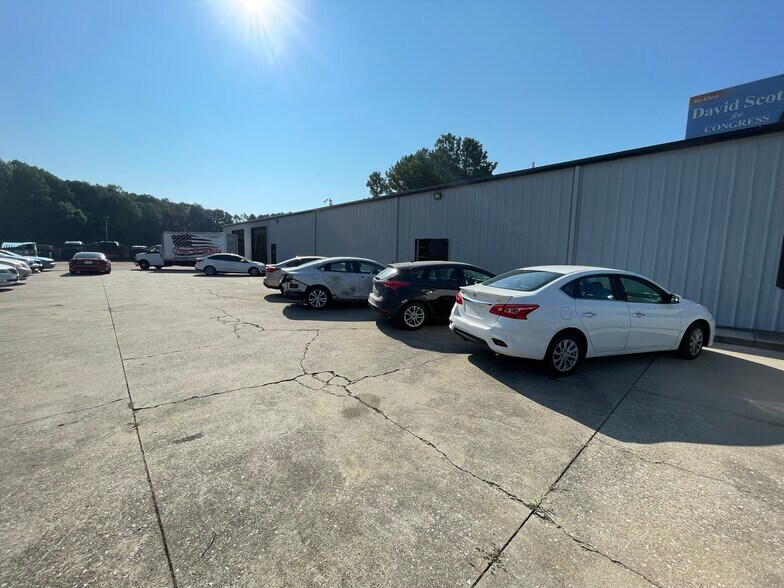 More Photos Of 200 Maxham Rd, Austell Storefront For Lease