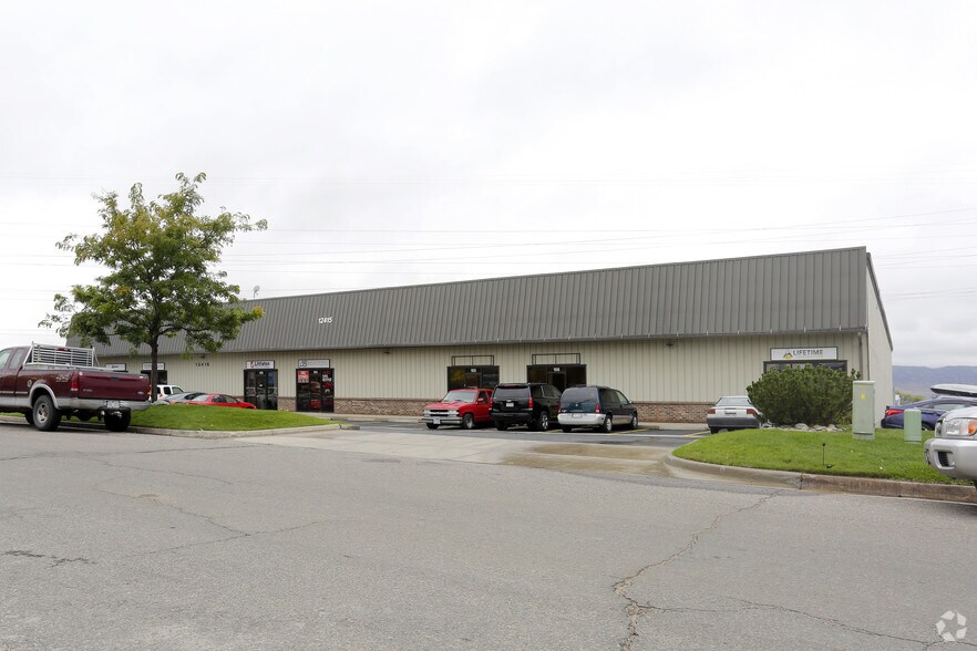 More Photos Of 12415 N Dumont Way, Littleton Warehouse For Lease