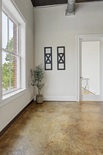 More Photos Of 1430 Capital Ave, Watkinsville Storefront Retail Office For Sale