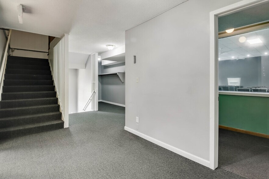 More Photos Of 104 E Barker St, Rice Lake Flex For Sale