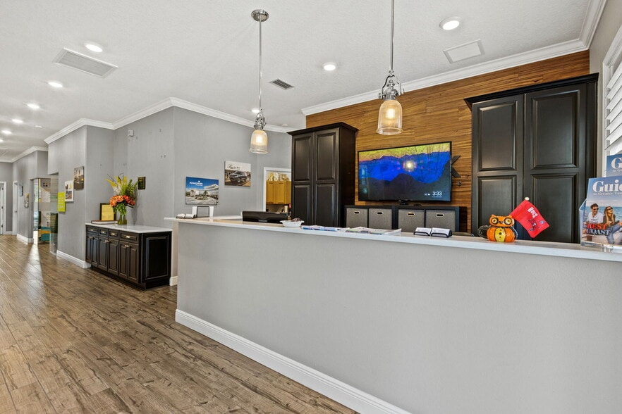 More Photos Of 1868 Highland Oaks Blvd, Lutz Medical For Lease