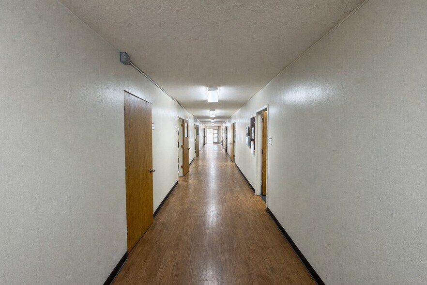 More Photos Of 3546 E Thomas Rd, Phoenix Religious Facility For Lease