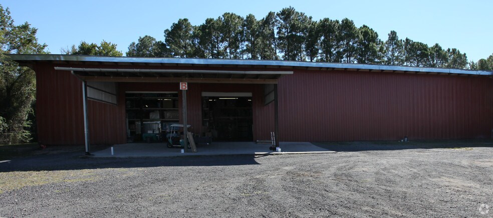 More Photos Of 239 Jones Rd, Jacksonville Warehouse For Lease