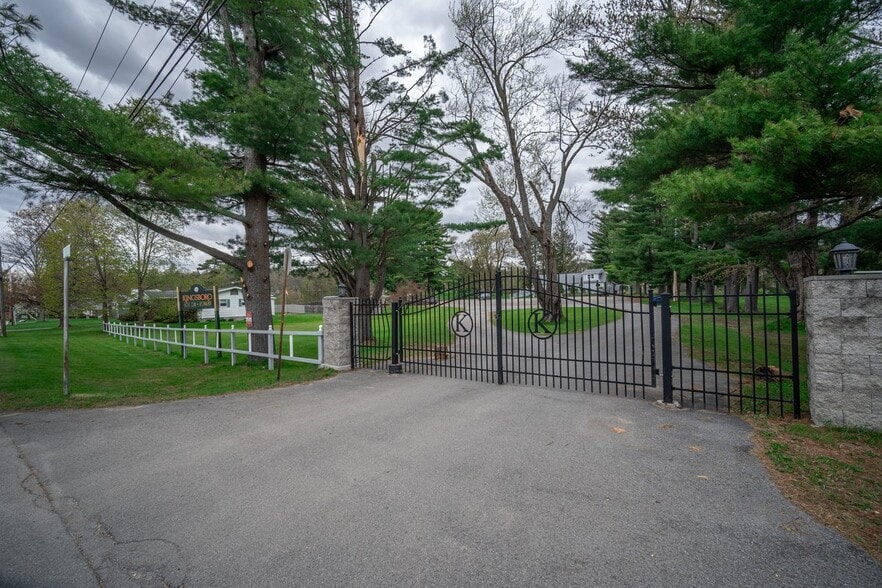 More Photos Of 301 N Kingsboro Ave, Gloversville Golf Course Driving Range For Sale