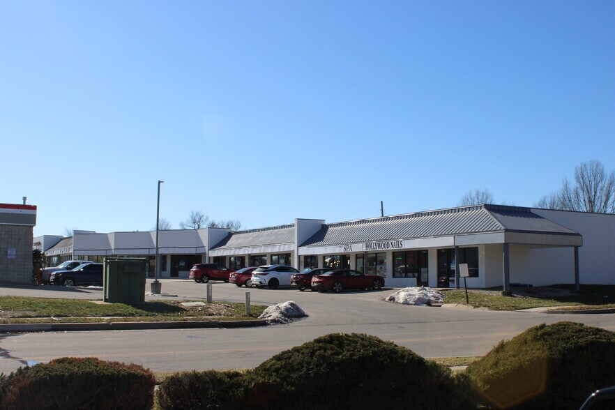 More Photos Of 1501-1715 SW 7 Hwy, Blue Springs Unknown For Lease