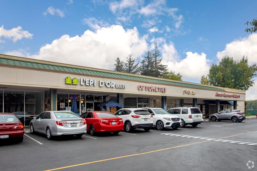 More Photos Of 19625-19805 Stevens Creek Blvd, Cupertino Unknown For Lease