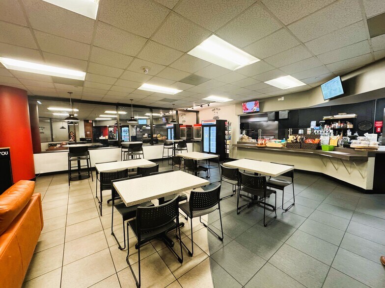 More Photos Of 9311 San Pedro Ave, San Antonio Office For Lease