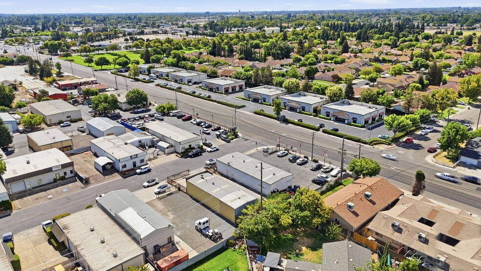 More Photos Of 1649 Carnegie St, Turlock Warehouse For Lease