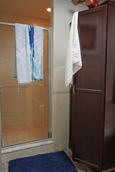 More Photos Of 483 Montgomery Rd, Altamonte Springs Office For Sale