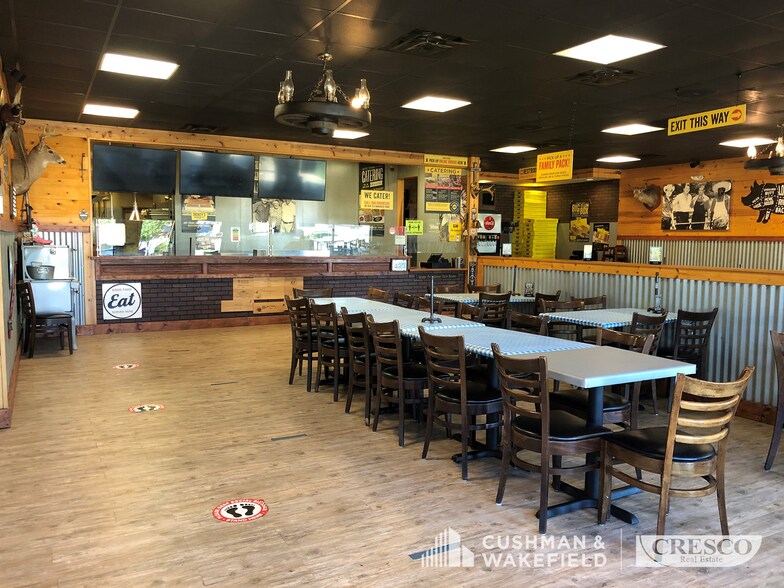 More Photos Of 9430-9440 Mentor Ave, Mentor Restaurant For Lease