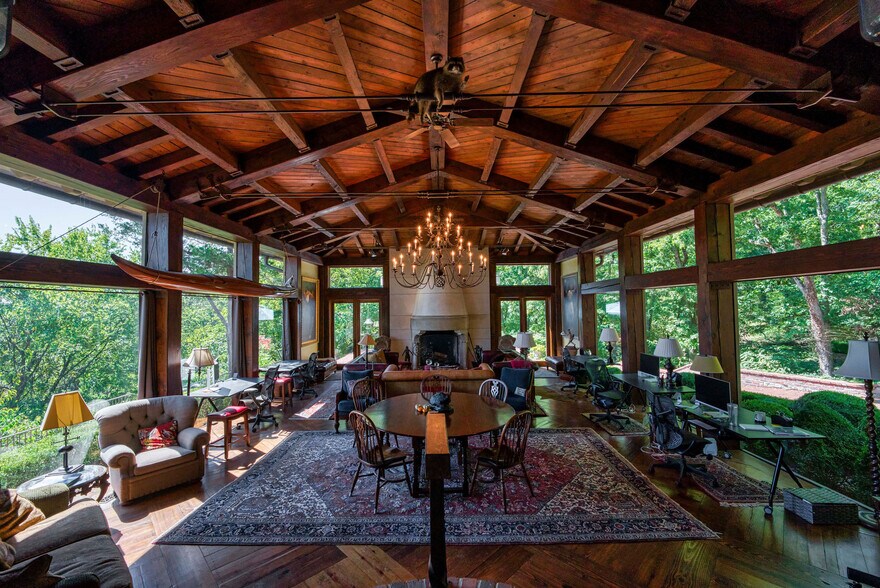 More Photos Of 754-756 E Stonehill Rd, Ozark Office Residential For Sale