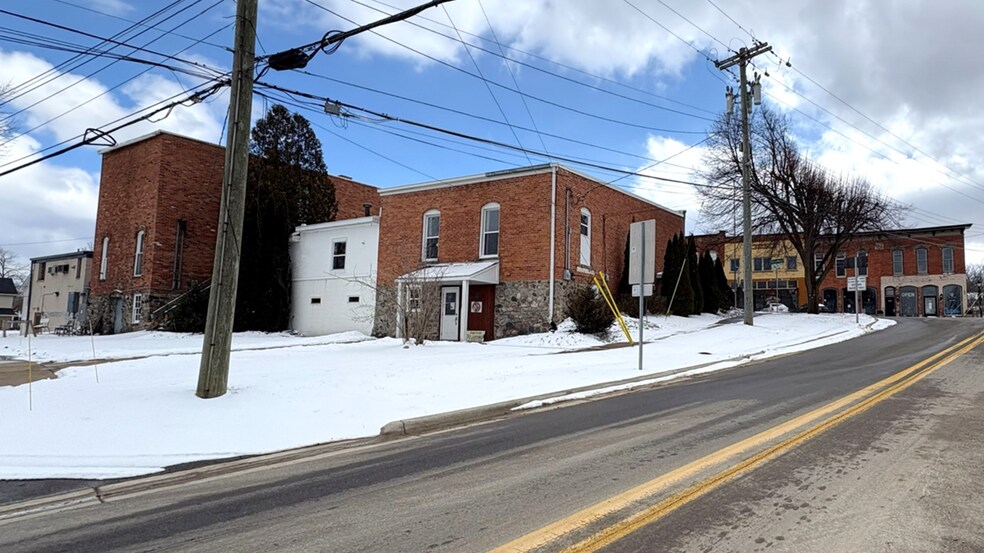 More Photos Of 650 Broadway, Davisburg Office Residential For Sale