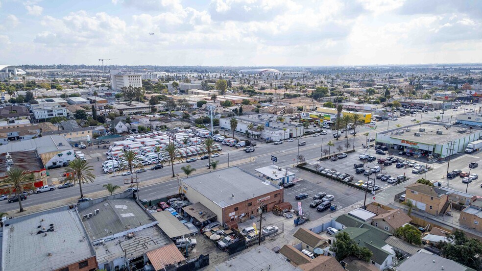 More Photos Of 979 S La Brea Ave, Inglewood Freestanding For Sale